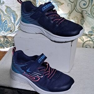 Skechers Navy Blue Athletic Shoes